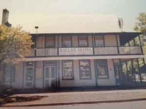 Ballan Hotel, was Flack's Hotel (1998)