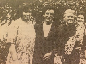 Emily, Walter Scott, Lily, Laura in the garden at Ferndale. 